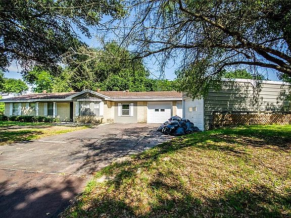 3rd image of 2106 Vogel Ave
