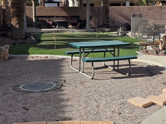 3rd image of 519 Sunrise Villa Dr