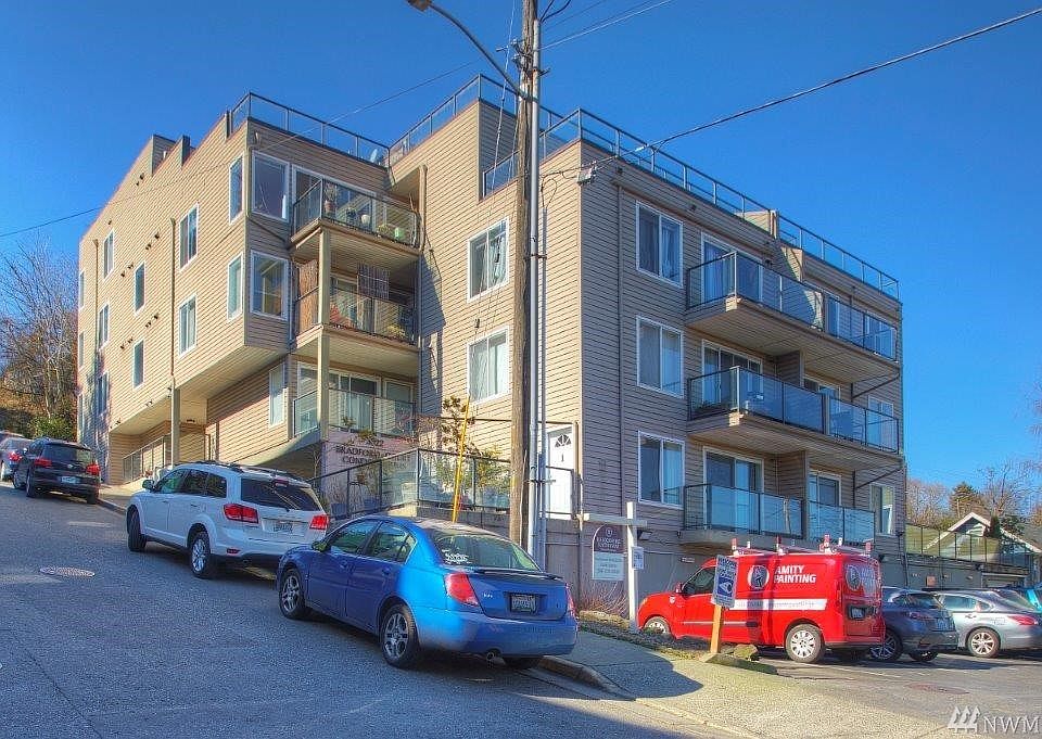 1st image of 3022 SW Bradford St APT 303