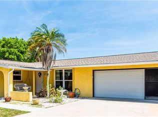 288 Annapolis Ln, Rotonda West, FL 33947
