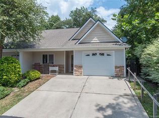 39 Honeycomb Cir, Swannanoa, NC 28778