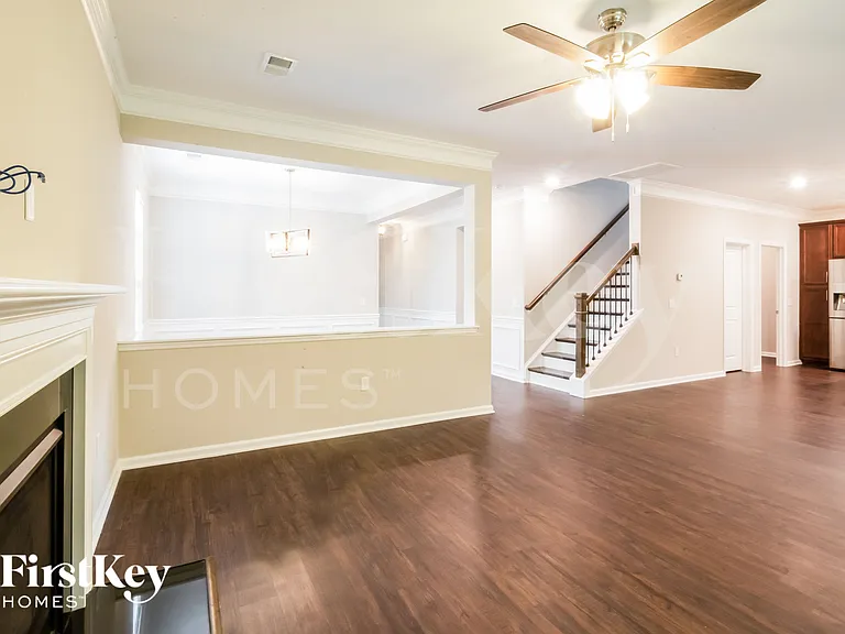 161 Vango Dr — Photo 4