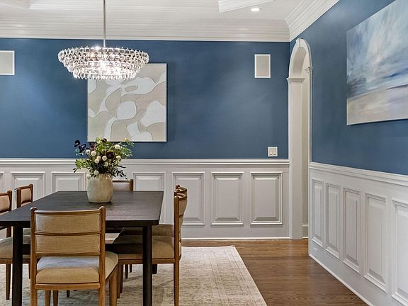 4th image of 102 Michelangelo Way