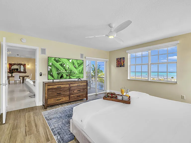 Gulfview Dr — Photo 3