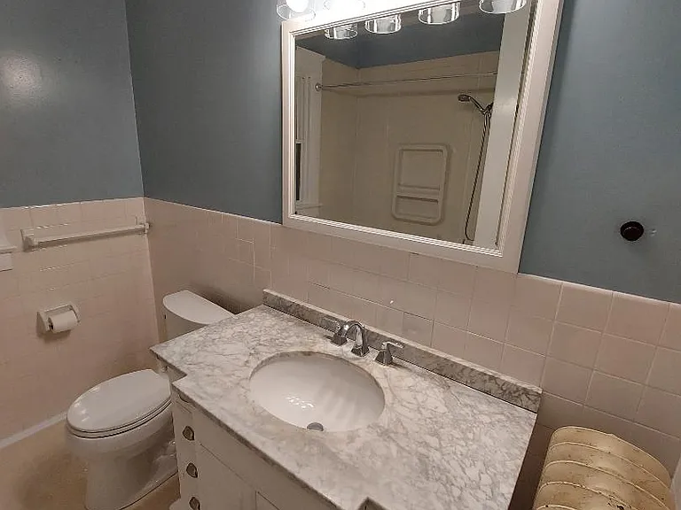 14915 Lake Ave #2 — Photo 26