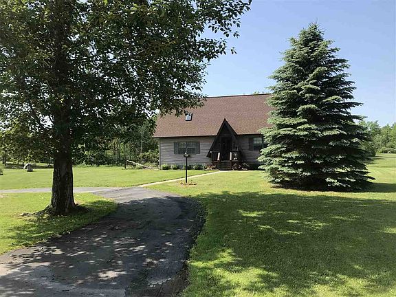 2nd image of 13 Kilkarney Court Dr