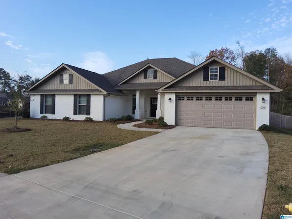 229 Dawsons Cove Dr, Alabaster, AL 35007
