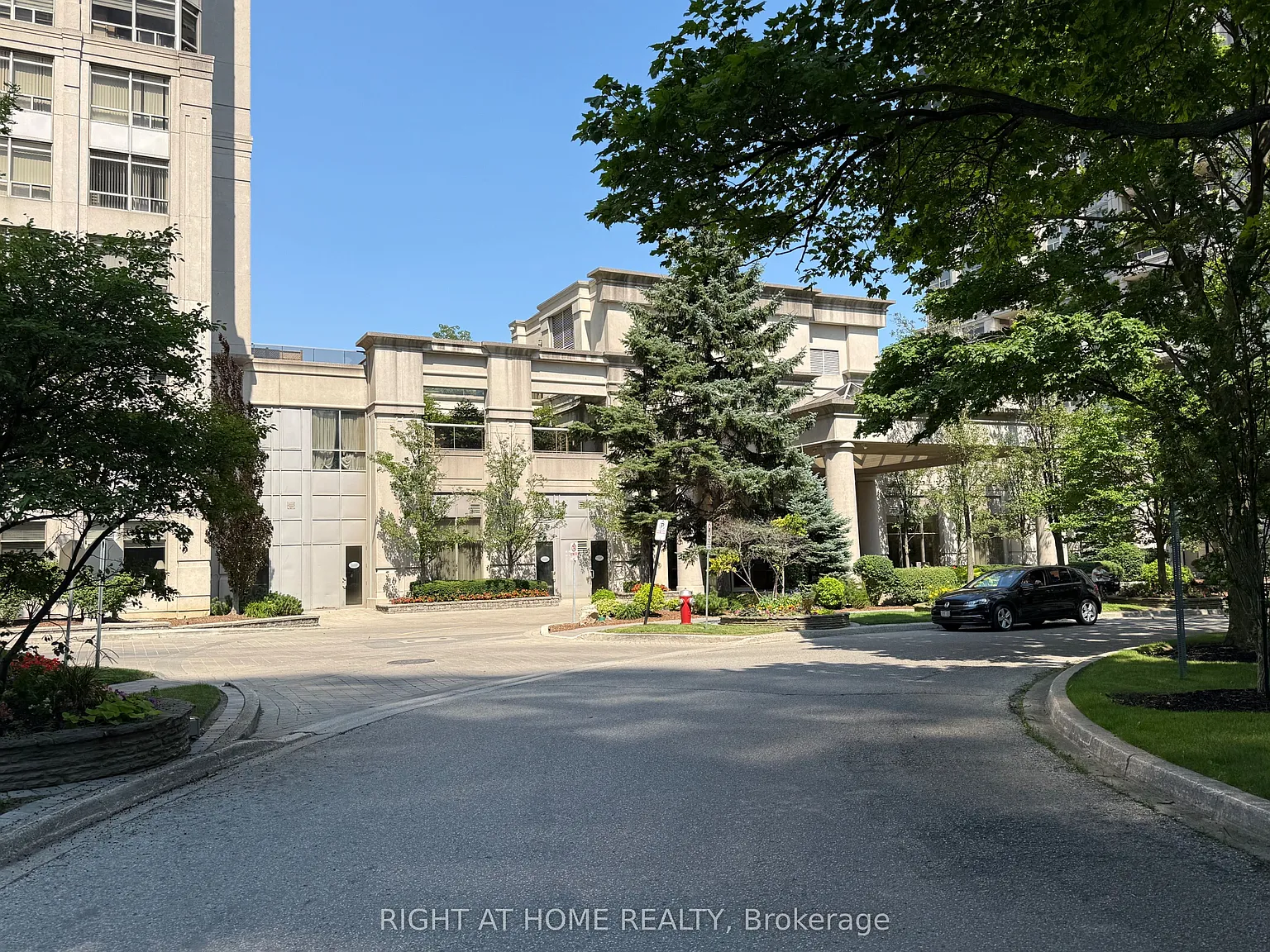 1 bed, $2,300 — Photo 2