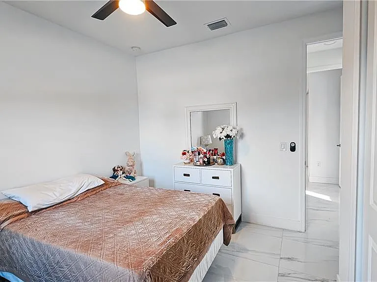 1503 W 17th St — Photo 17