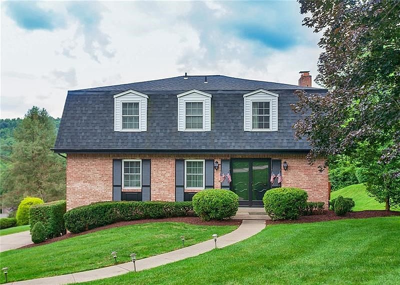 Welcome home to 2936 Arrowhead Court, a well maintained home located in the heart of Murrysville. New roof and many other update