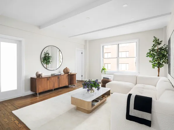 131 East 93rd Street image 2 of 7