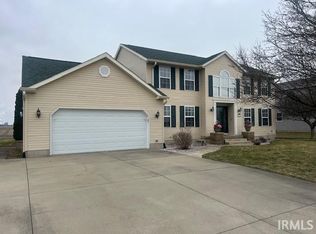 709 Devoe Dr, Sweetser, IN 46987