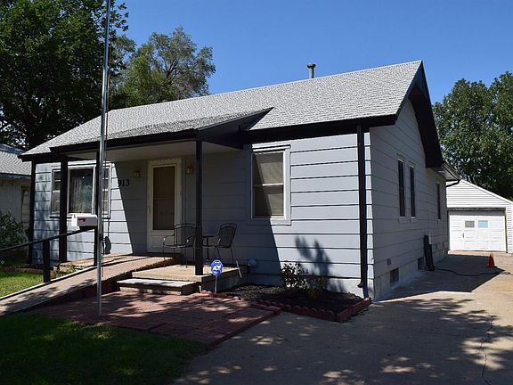 2nd image of 913 Gypsum Ave