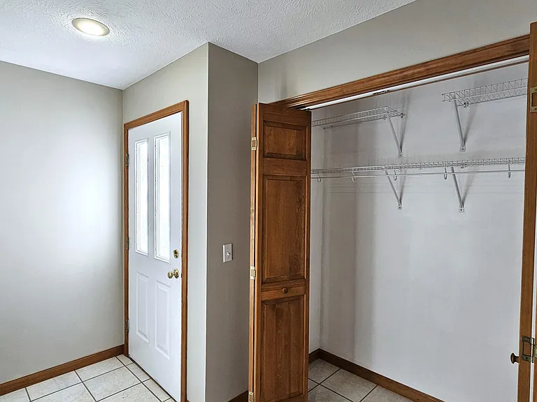 2802 Cronin Dr — Photo 5