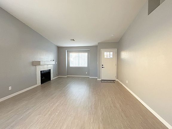 3rd image of 4613 Grand Rock Dr