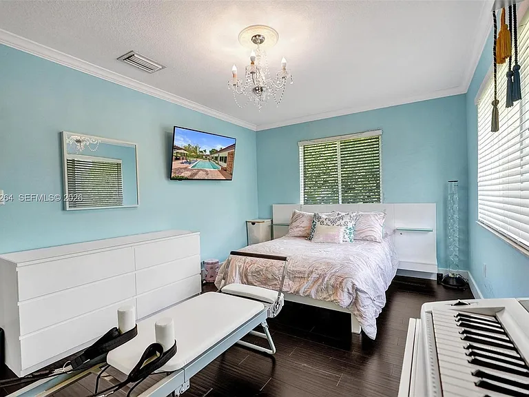 7335 SW 79th St — Photo 92