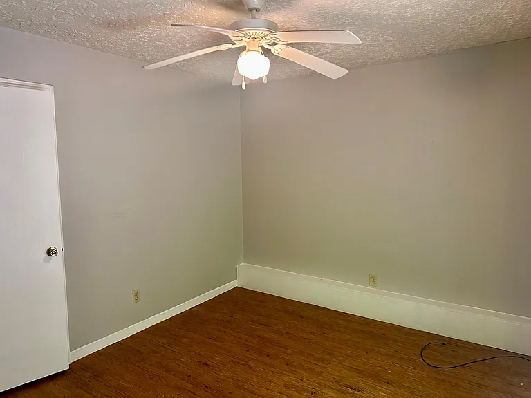 1103 Hillyer St #A — Photo 10