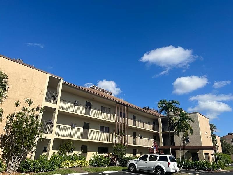 1st image of 7760 NW 50th St APT 302