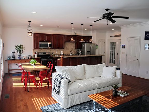 Open Concept Main Level