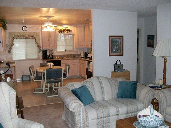 4th image of 1129 Meadowview Dr