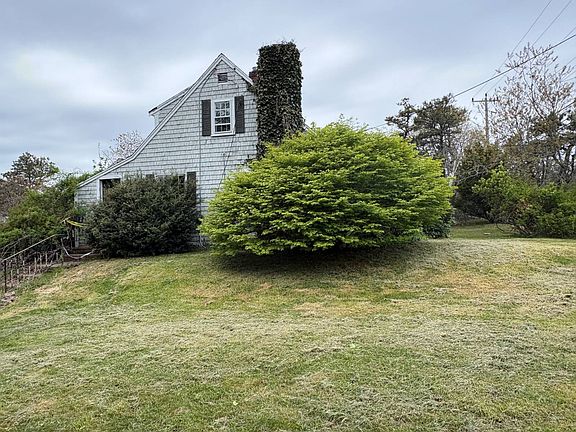 3rd image of 1761 Main St