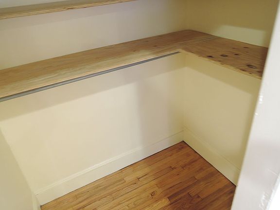 5th image of 2815 47th St APT 1R