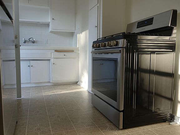 New Samsung Stove and Fridge