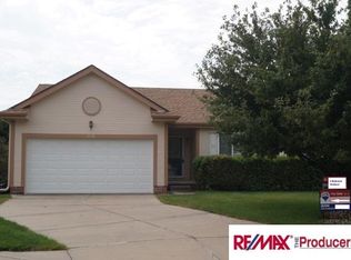 2912 N 153rd Cir, Omaha, NE 68116