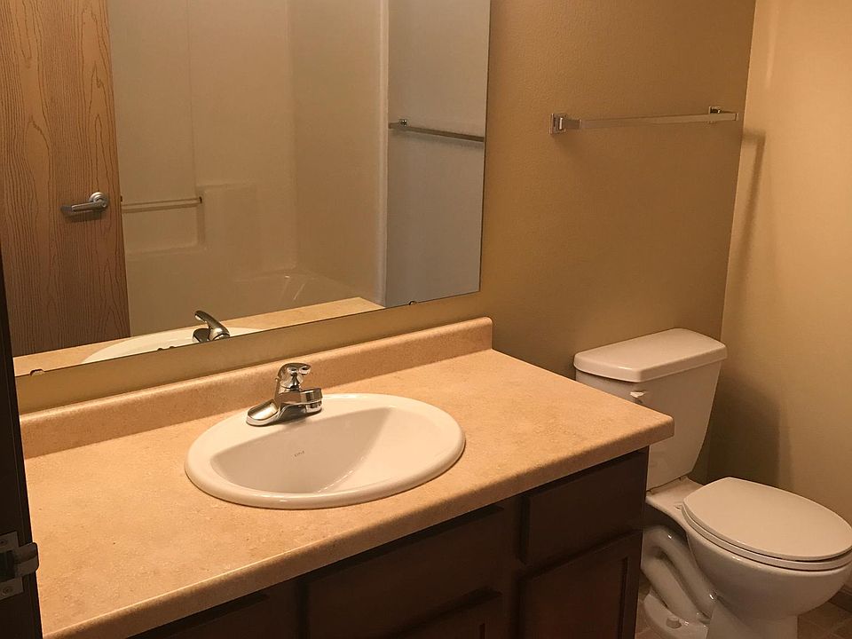 1st image of 2401 36th St S APT 207