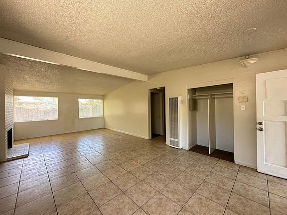 4th image of 909 Sharian St
