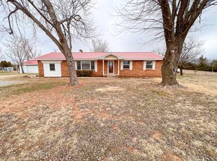 61482 N 2310th Rd, Seiling, OK 73663