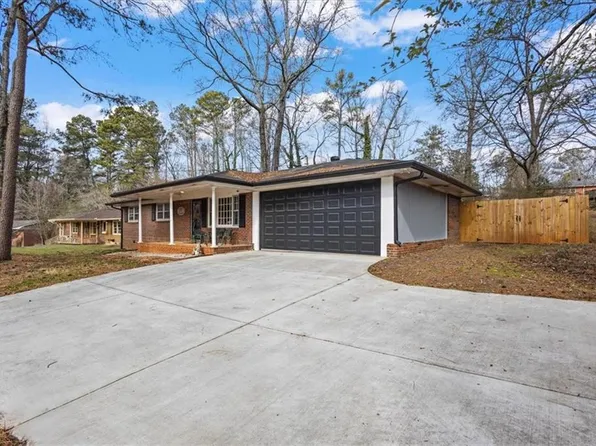 1590 Debbie Dr SW, Mableton, GA 30126