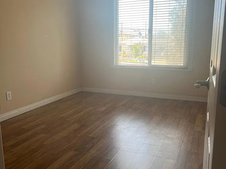 7003 Saranac St #105 — Photo 2