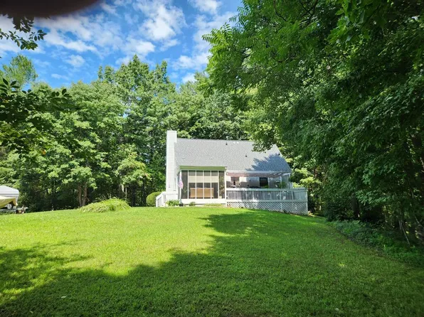 381 Creek Valley Rd, Stuart, VA 24171