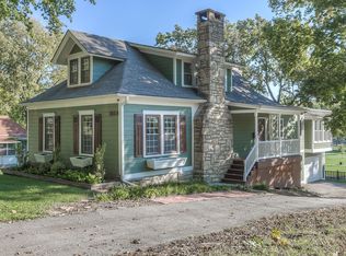 4113 Locust St, Kansas City, MO 64110
