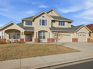 820 NW Palouse View Ct, Pullman, WA 99163