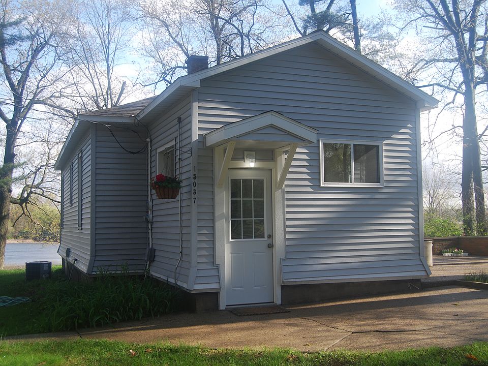 1st image of 15051 Lake Ave