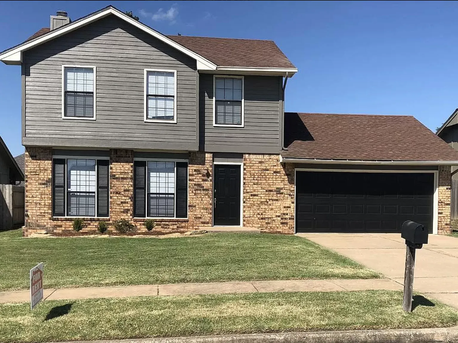 3 bed, 2.5 bath, 1285 sqft, $1,800 — Photo 1