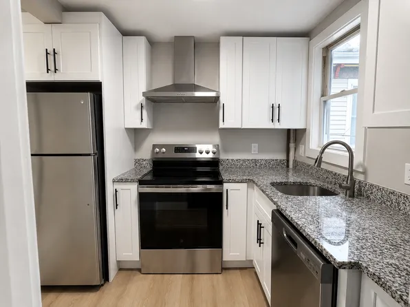 8 Cheever Ct Floor 2, Boston, MA 02128
