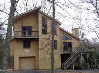 3233 Windermere Dr, Bushkill, PA 18324