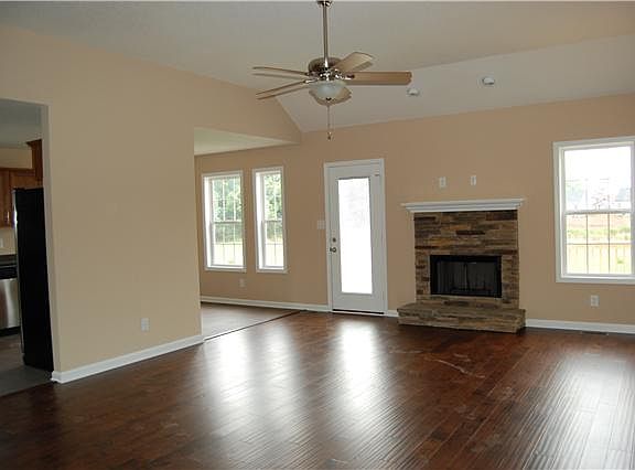 3rd image of 939 Hazelwood Lot 939