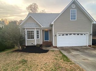 8 Baldwin Woods Cir, Simpsonville, SC 29680