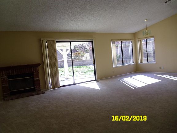 3rd image of 4660 Grandview Dr