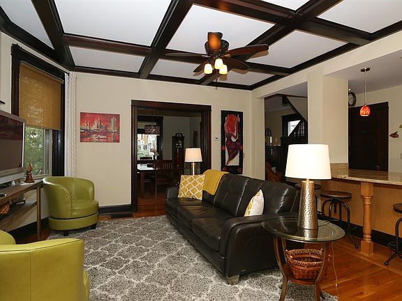 5th image of 2512 Moorman Ave