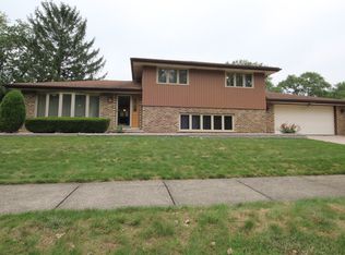 10659 S Lori Ln, Palos Hills, IL