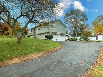 77 Laurie Lane, Beacon Falls, CT, 06403
