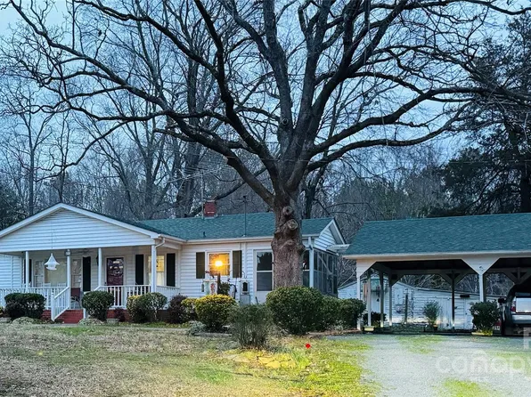 17 Macedonia Church Rd, Monroe, NC 28112