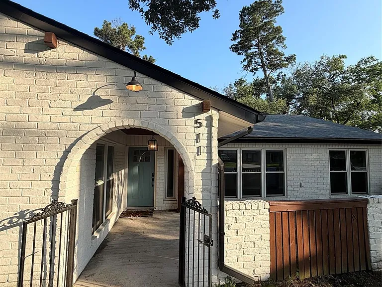 511 Rosewood Dr — Photo 19