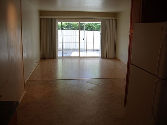 2nd image of 825 Opal Dr