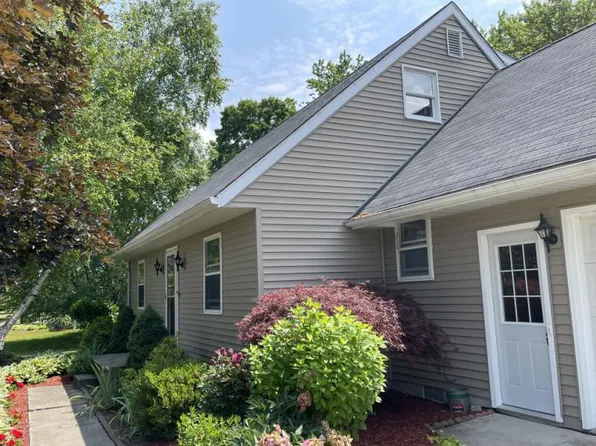 6246 Beechwood Dr, Cass City, MI 48726
